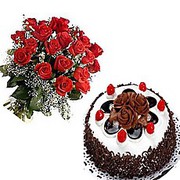 Buy On-line Red Roses with Black Forest Cake for Anniversary 