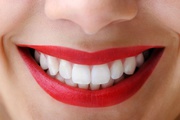 Get the Best Teeth Whitening Services in Delhi
