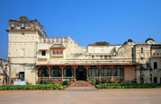 Get Sheesh Mahal - MPTDC in, Orchha with Class Accommodation.