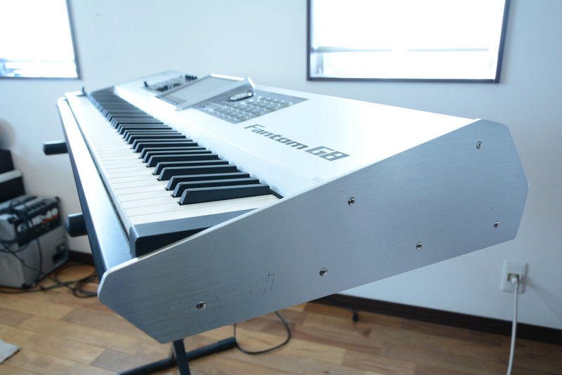 Roland Fantom G8 Key Keyboard Synthesizer Workstation With Stand An Delhi Musical Instruments Delhi