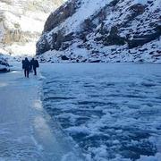 Chadar Trek Packages,  Chadar Frozen River Trek @ 9318840504