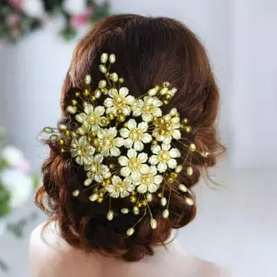 Hair Accessories for Women At Best Price