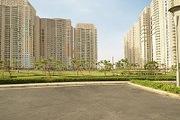 DLF Park Place Apartment on Golf Course Road for Rent