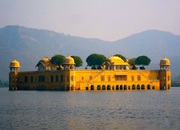 Experience the Best 5 Nights 6 Days Golden Triangle Tour packages