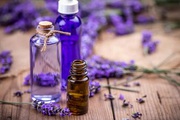 Why should you use live flowers or natural essential oils instead of s
