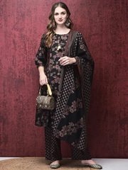Elegant Ethnic Sets with Dupattas – Shop Online Now