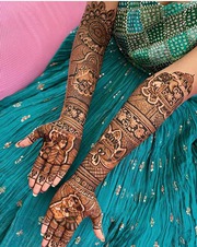 Capable Agra Mehandi artist for bridal &  festive mehndi